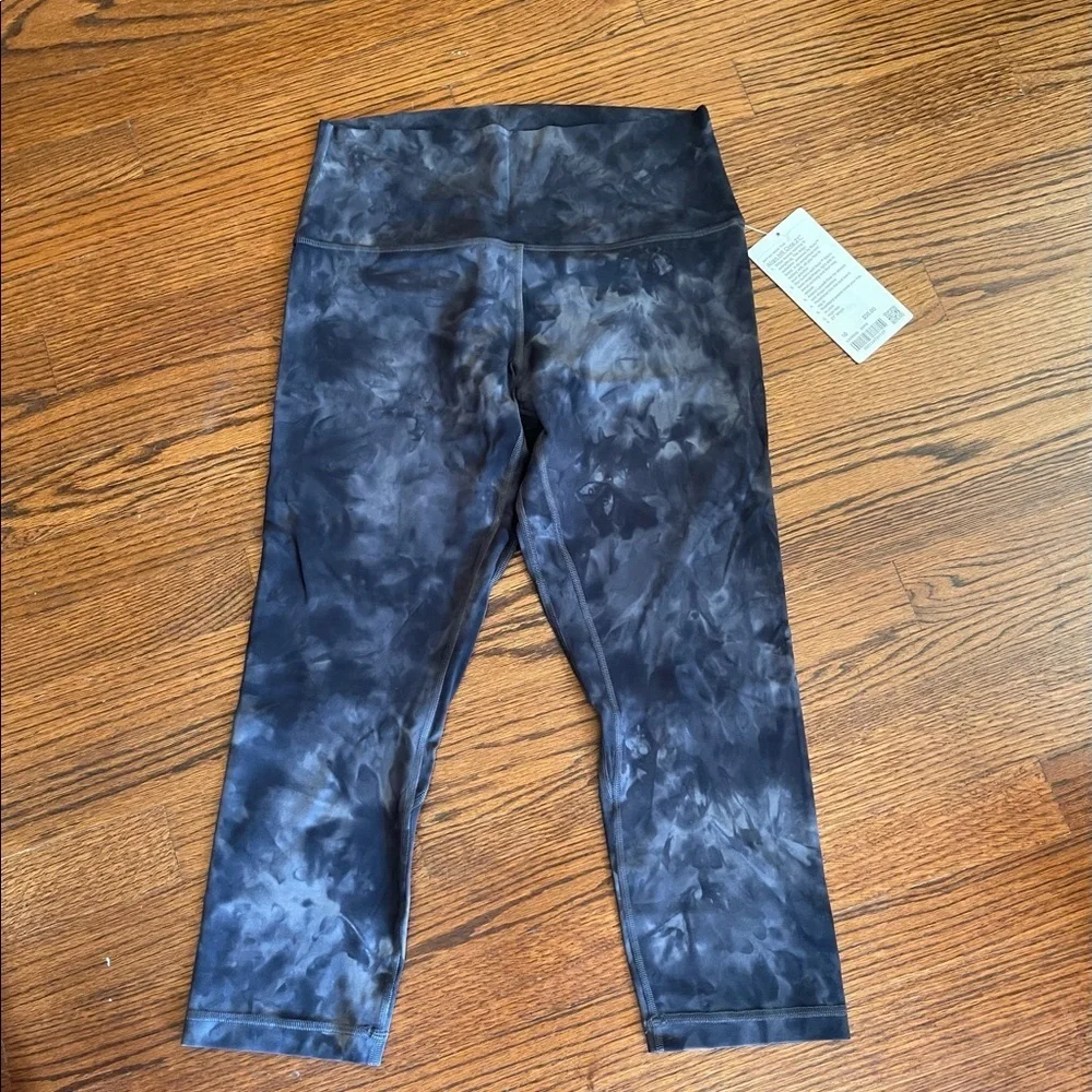 NWT lululemon align HR crop 21” diamond dye pitch grey graphite grey